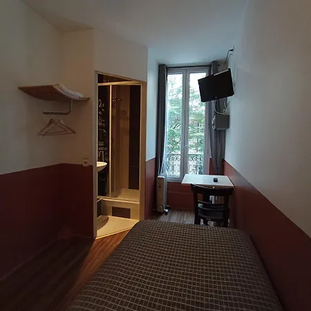 Caulaincourt Montmartre By Hiphophostels Hostel Paříž