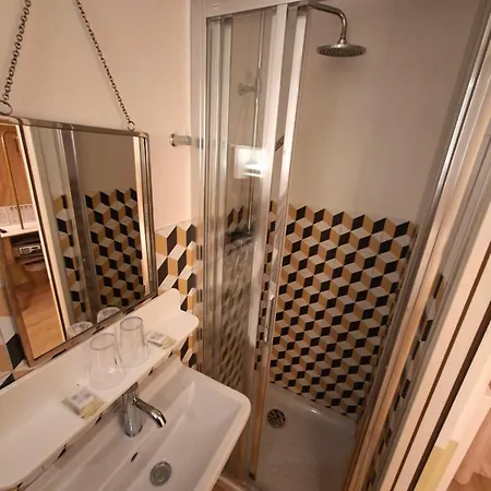 Hostel Caulaincourt Montmartre By Hiphophostels Παρίσι