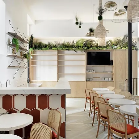 Caulaincourt Montmartre By Hiphophostels Hostel *