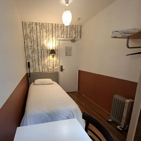 Caulaincourt Montmartre By Hiphophostels Hostel *