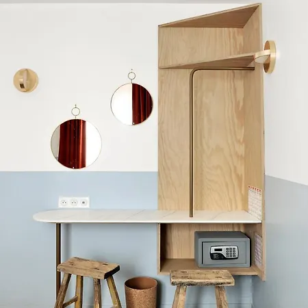 Caulaincourt Montmartre By Hiphophostels Hostel Paris